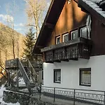 Feld Am Near Slopes *