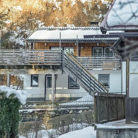 Feld Am Near Slopes * 湖畔的费尔德