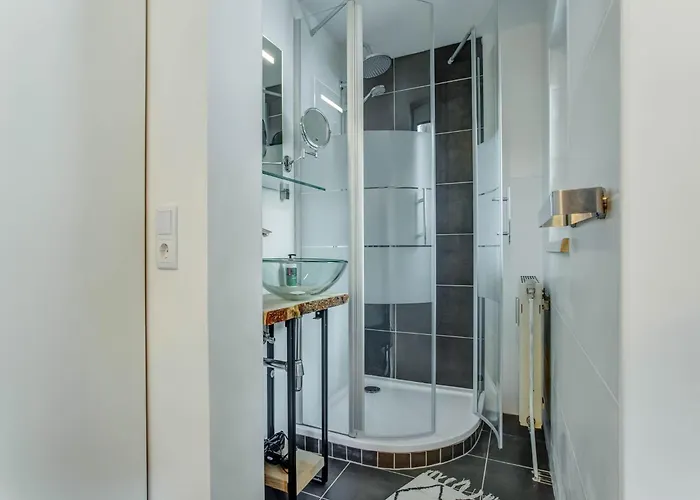 Feld Am Near Slopes * 湖畔的费尔德